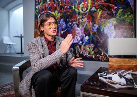 Стилист рассказал, как сэкономить на выпускном наряде