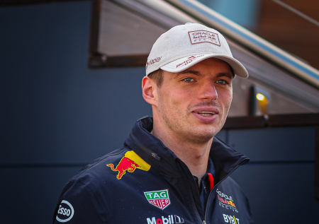 Ферстаппену предложили астрономическую зарплату по контракту с Red Bull