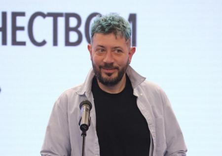 Дизайнер Лебедев назвал «первобытной» популярную у россиян страну