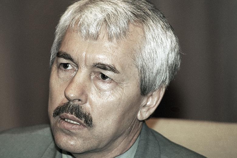 Юрий Мешков
