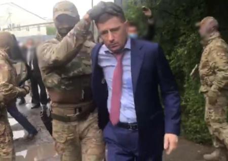Главу Хабаровского края задержали по подозрению в серии заказных убийств 