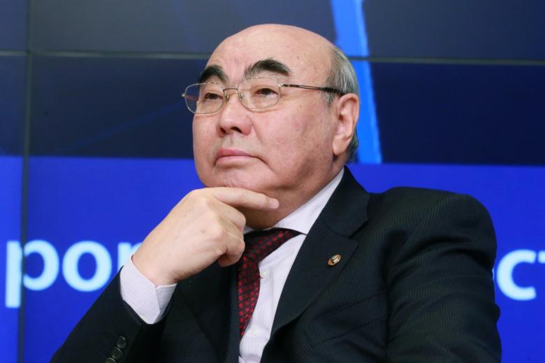 Аскар Акаев