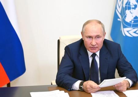 Путин пообещал предоставить Порошенко политическое убежище в России