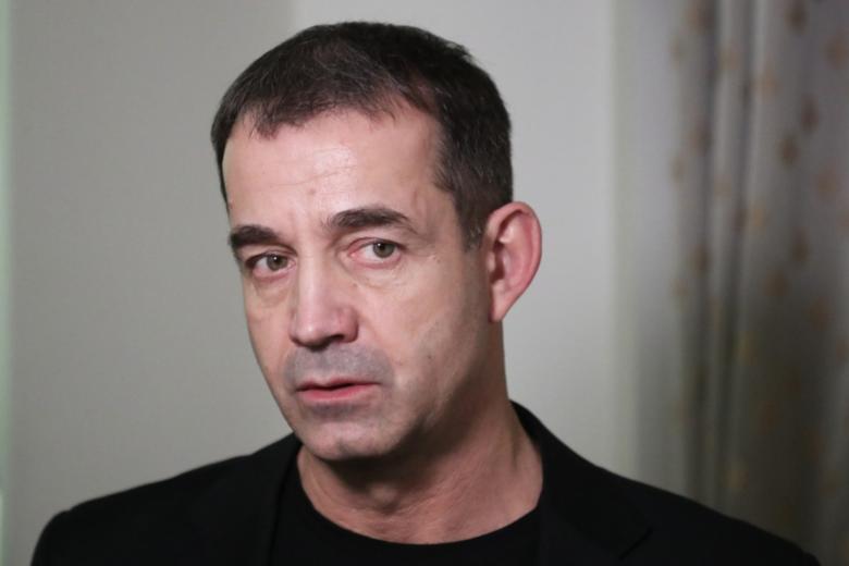 Дмитрий Певцов