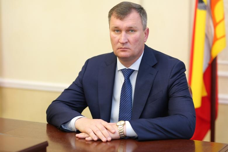 Владимир Левцев