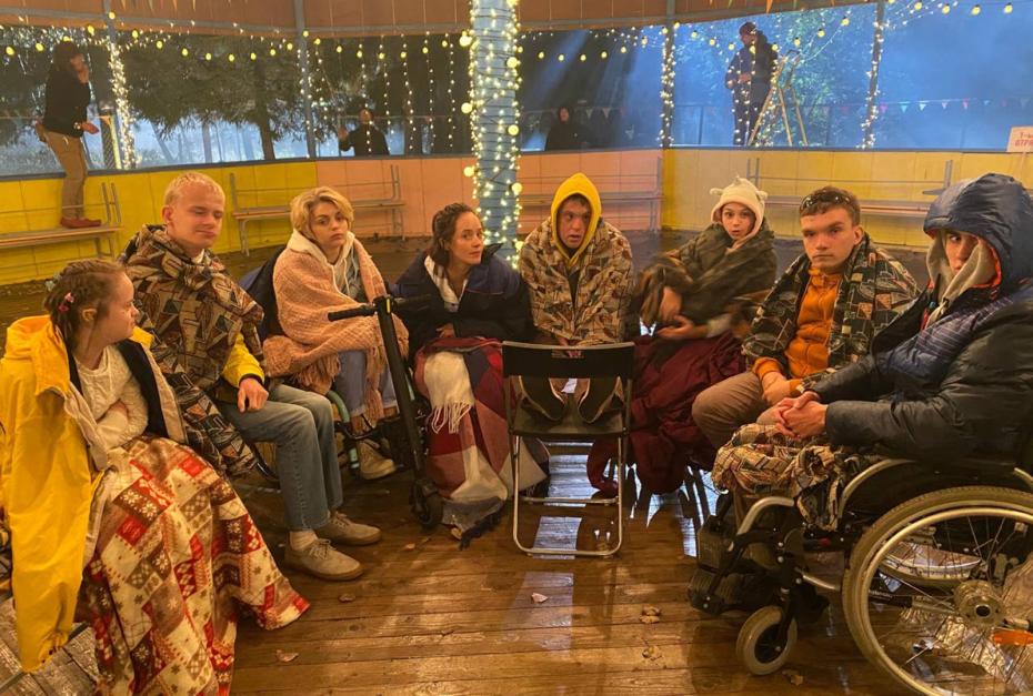 Съёмки фильма «Нормальный только я». В инклюзивном лагере «Новый город Дружный» в Перми