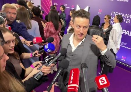 «Кайф, когда разные»: Ярушин о моде на накачанные губы