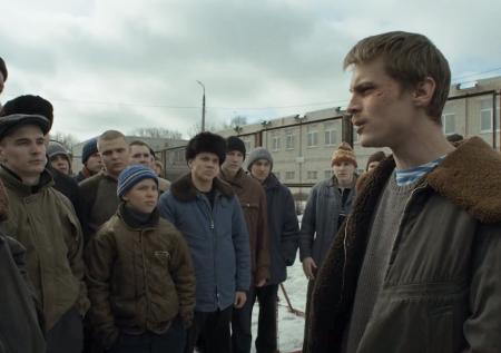 Что за песня из сериала «Слово пацана»: о чем она, почему покорила соцсети