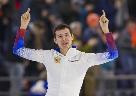 Конькобежец Семериков завоевал бронзу в масс-старте на чемпионате Европы