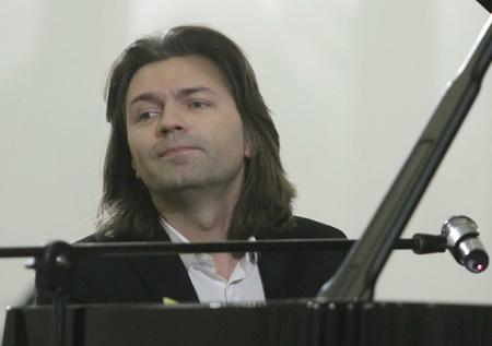 Дмитрий Маликов купил музыкальную пластинку для алкоголиков