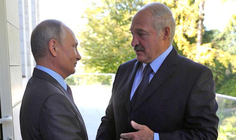 Президенты Белоруссии и РФ Владимир Путин и Александр Лукашенко