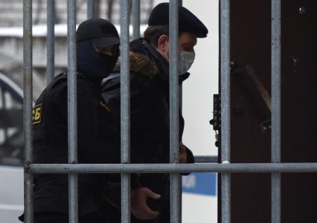 Мэр Томска Кляйн останется в СИЗО по решению суда