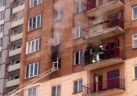 Пожар в многоэтажке Владикавказа попал на видео 