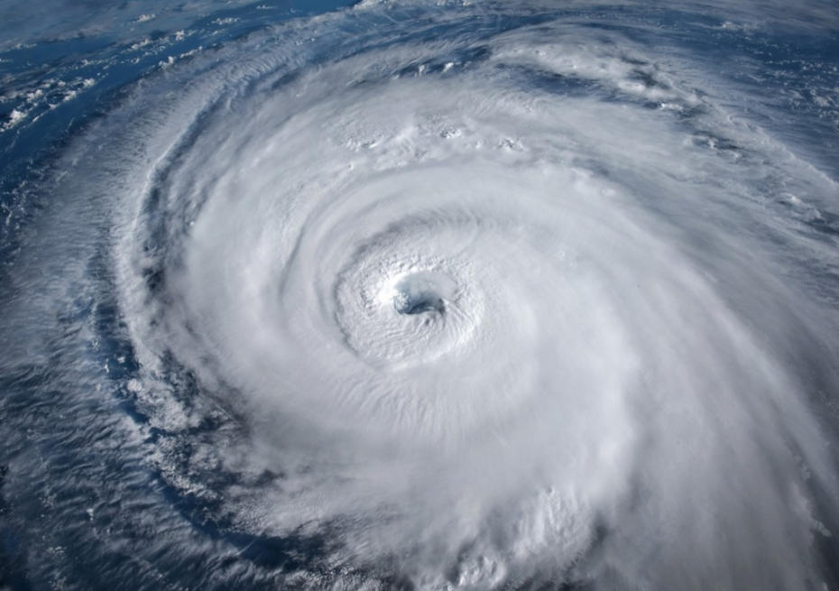 Франции предрекли тысячи жертв из-за циклона «Шидо»