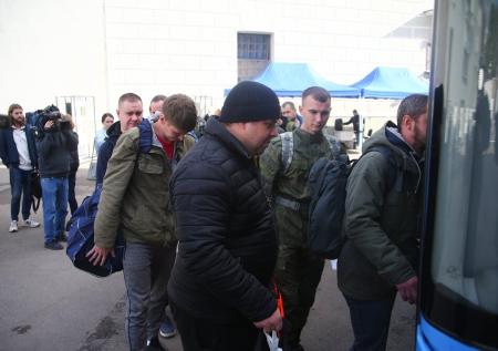 Иркутский губернатор пообещал проверить условия размещения мобилизованных