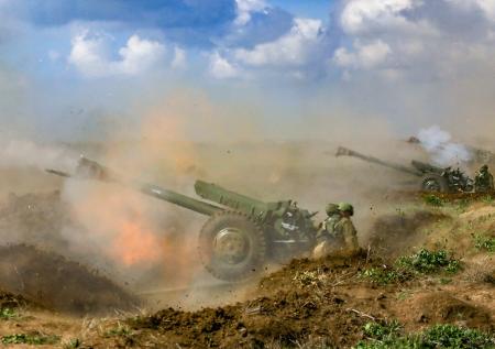 Минобороны показало кадры работы гаубиц Д-30 на Украине
