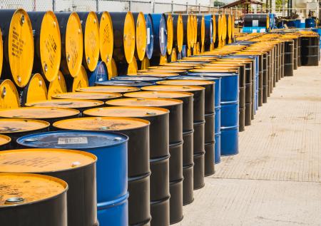 Силуанов допустил падение добычи нефти в России на 17%