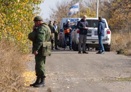 Киев отказывается обсуждать разведение сил в Донбассе
