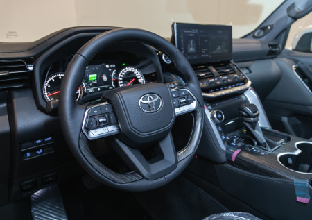 В Приморье раскрыли схему продажи авто из Японии