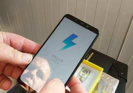 Xiaomi представила Pocophone F1 за $300