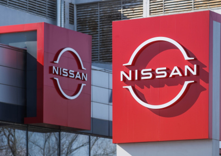 Nissan уволит тысячи сотрудников и сократит производство