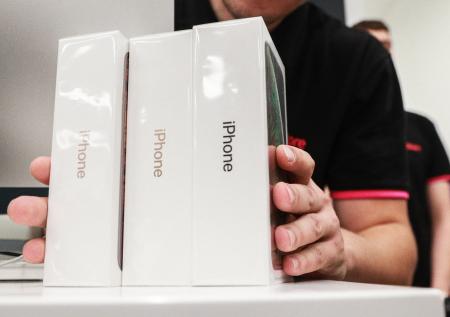 В РФ могут запретить продажу iPhone: почему, какой проект внесли в Госдуму