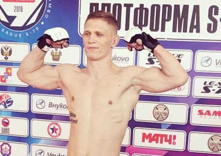 Одним российским бойцом в UFC стало больше