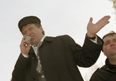 Протокол на Жириновского за «митинг экстремистов» появился в продаже