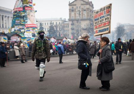 Протестующие в Киеве кричат лозунги «Майдана» 2014 года