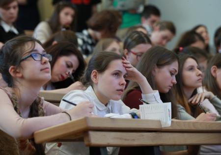 В Минобрнауки рассказали, как Россию исключили из Болонской системы