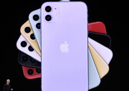 Новые цвета iPhone 11 повысили спрос на смартфоны