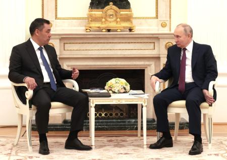 Совместный кортеж Путина и Жапарова в Бишкеке попал на видео 