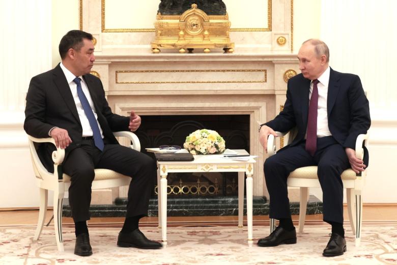 Садыр Жапаров и Владимир Путин