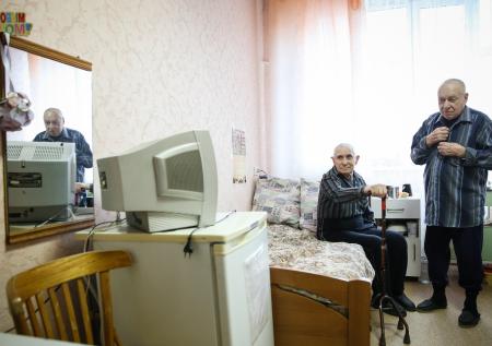 Медведев: система домов для престарелых деградировала