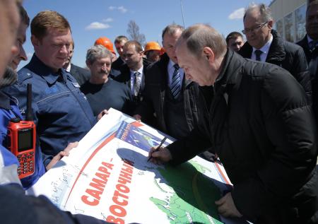 Песков рассказал, почему Путин остался на Восточном после провального пуска