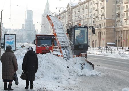 Снегопад ухудшит дорожную ситуацию в Москве