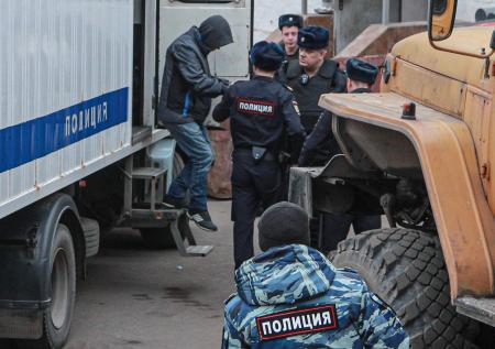 Главе СК доложили об уголовных делах после незаконных митингов 