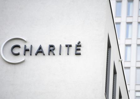 Врачи Charité назвали «спекуляцией» статью Spiegel с отсылом на Скрипалей