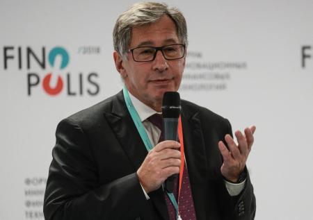 Пётр Авен назвал требования Дерипаски к ЦБ экзотичными
