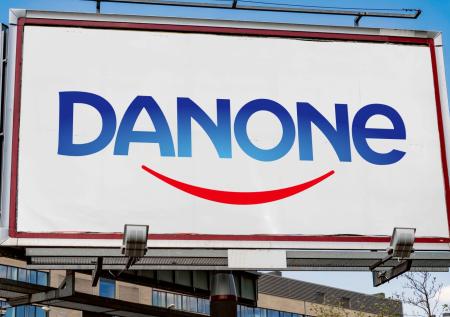 «Профессионально и без оружия». Как Запад похвалил чеченских боссов Danone?