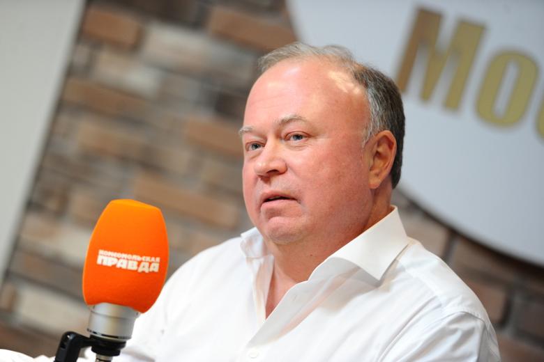 Андрей Караулов