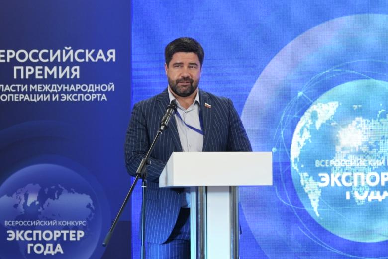 Дмитрий Панов