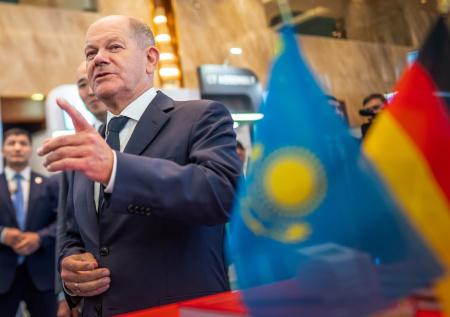 Немецкий депутат назвал цели поездки Шольца в Центральную Азию