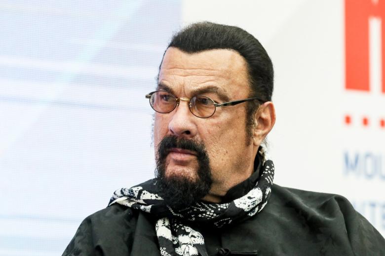 Стивен Сигал
