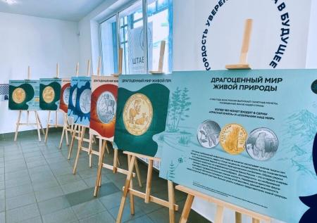 Россиянам показали деньги в Костроме