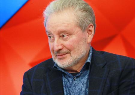 Критика России и отказ от званий: как живет Вениамин Смехов