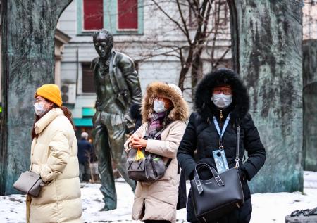 Нилов предложил бесплатно раздавать россиянам медицинские маски