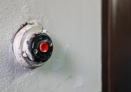 В Москве жалоба жильцов дома помогла задержать подозреваемого в убийстве