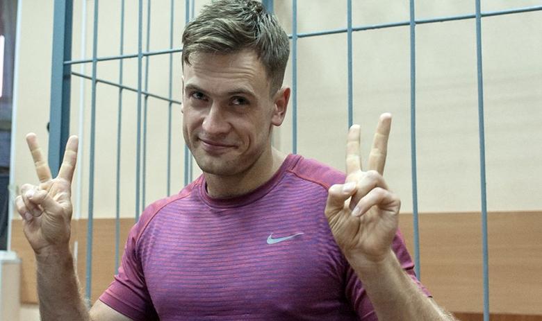 Петр Верзилов