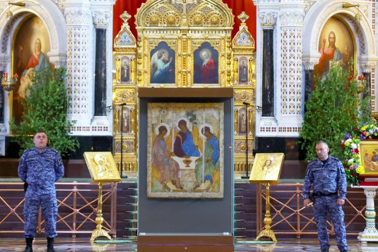 Икона «Троица» в храме Христа Спасителя